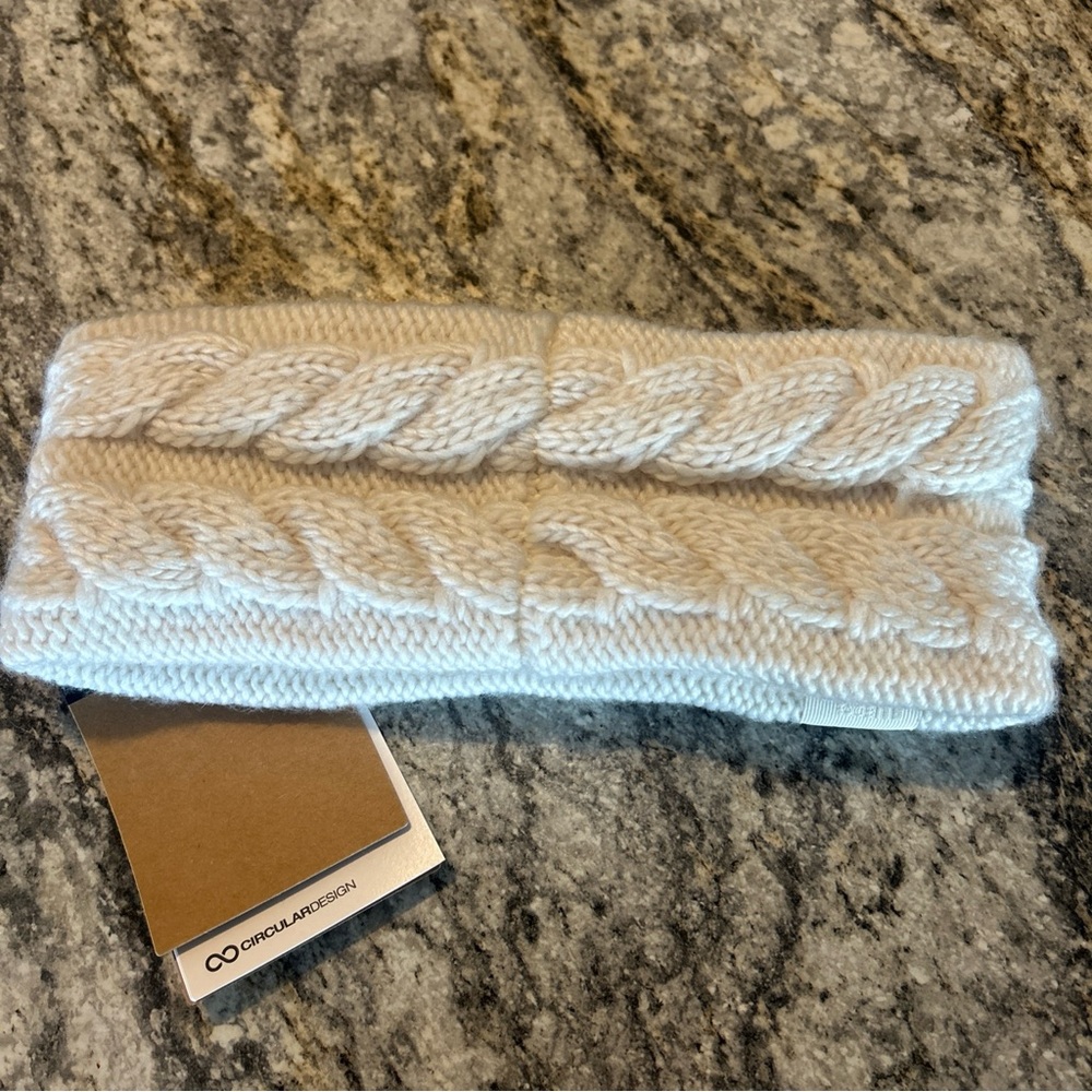 The North Face Women's Oh Mega Headband Ear Warmer White Soft Knit Fleece Lining
